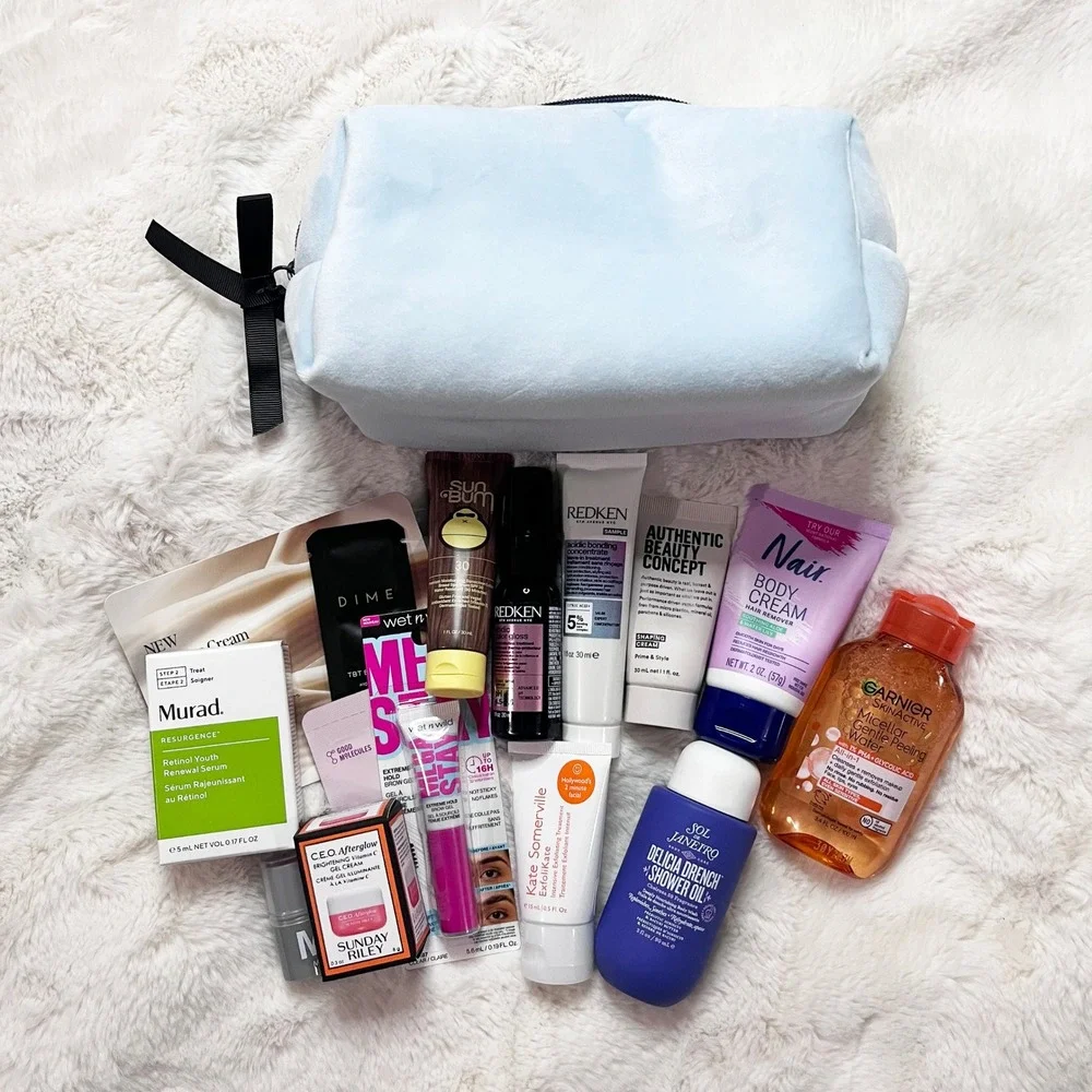 14 Piece Hair And Skincare Bundle With Soft Baby Blue Bag